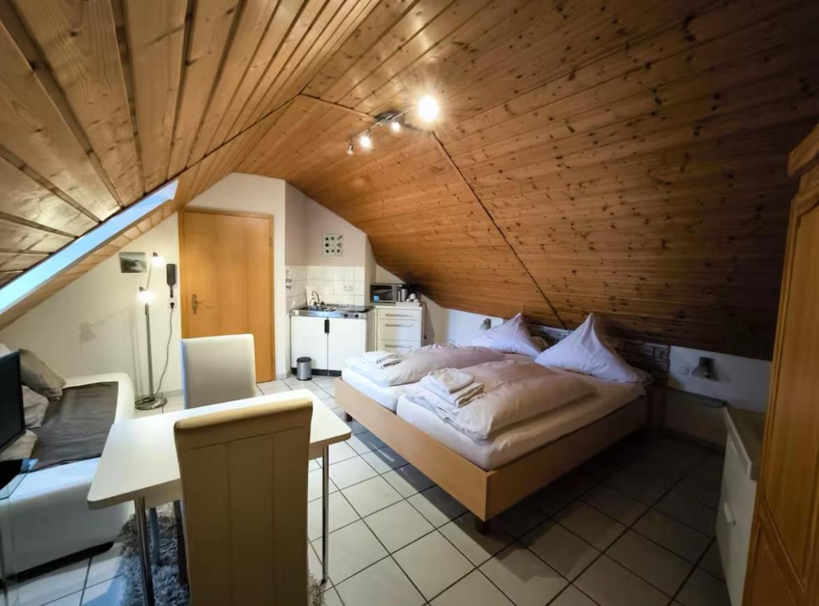 Pension Im Charme Der 90Er Trier Exterior photo