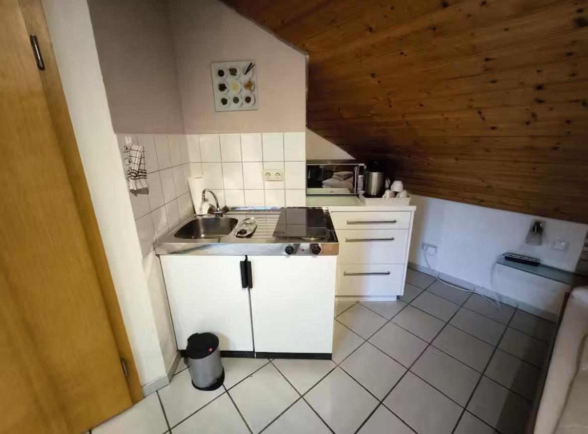 Pension Im Charme Der 90Er Trier Exterior photo
