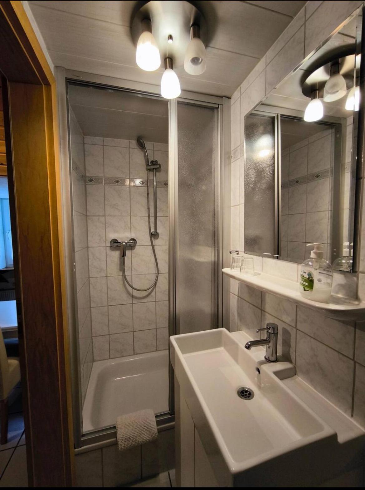 Pension Im Charme Der 90Er Trier Room photo